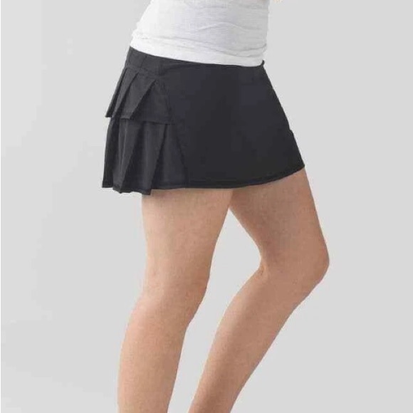 LULULEMON RUN PACE SETTER SKIRT BLACK SKORT TENNIS GOLF FLIRTY GYM PICKLEBALL 4 - Picture 4 of 10
